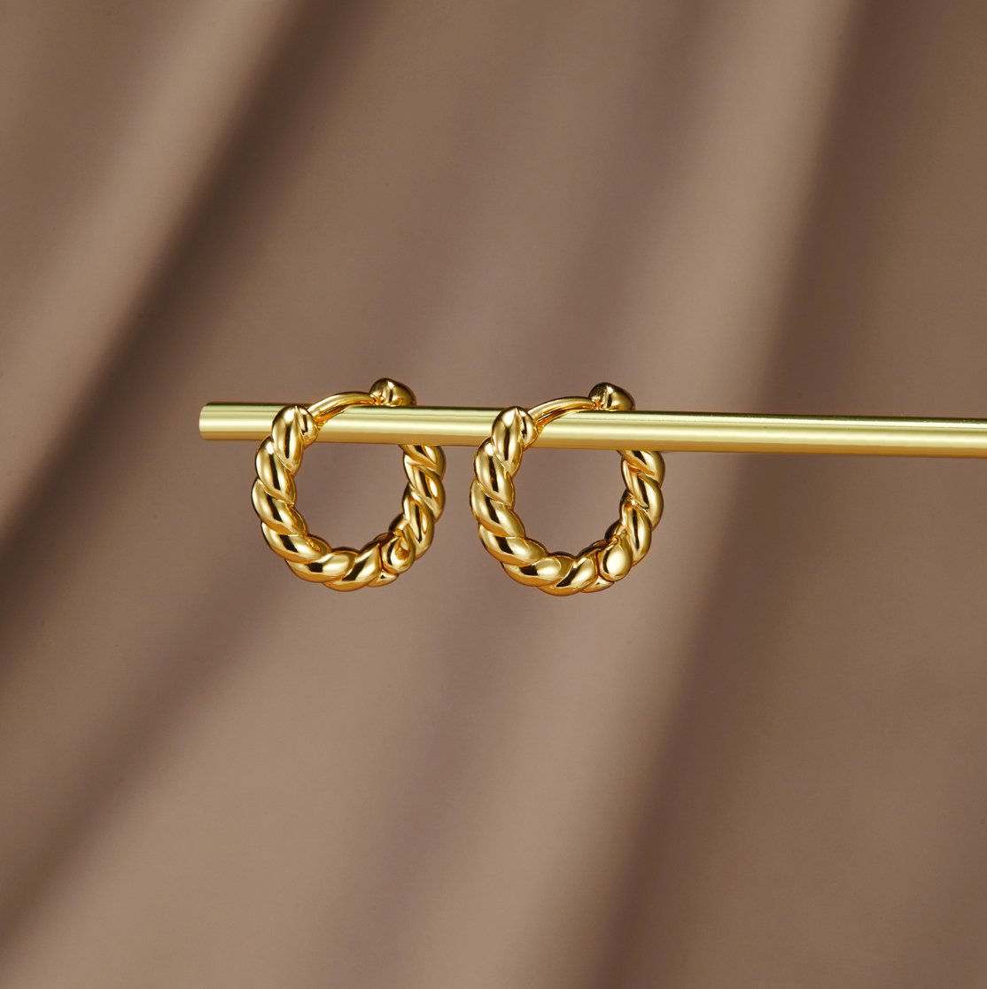 Layla Gold Twist Earrings