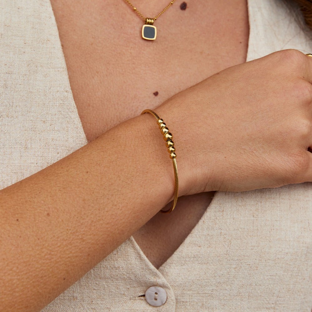 Yuri Gold Bead Bangle